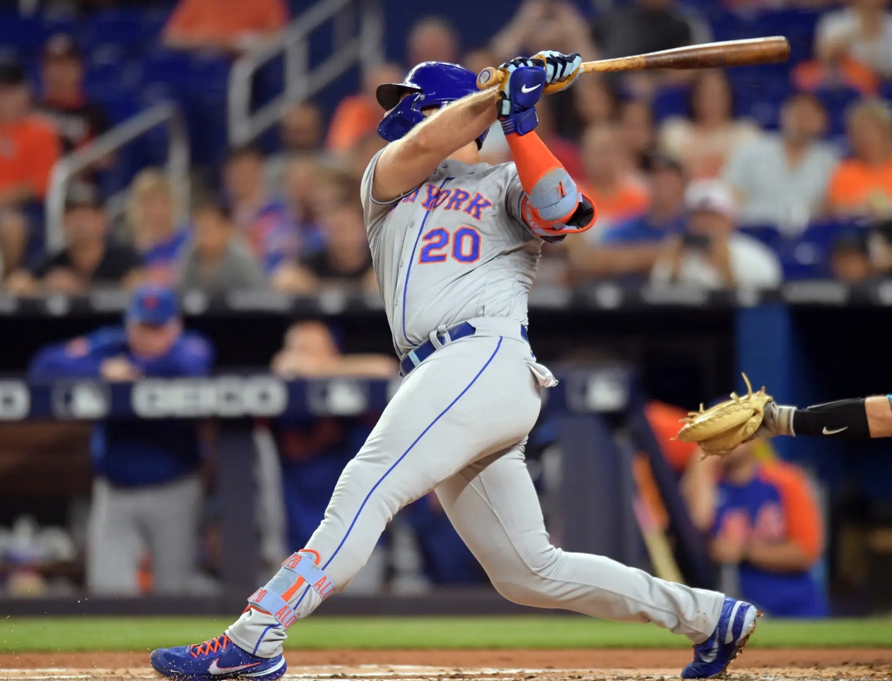 Pete Alonso Hits Two Homers, Mets Over Marlins&nbsp;5-3