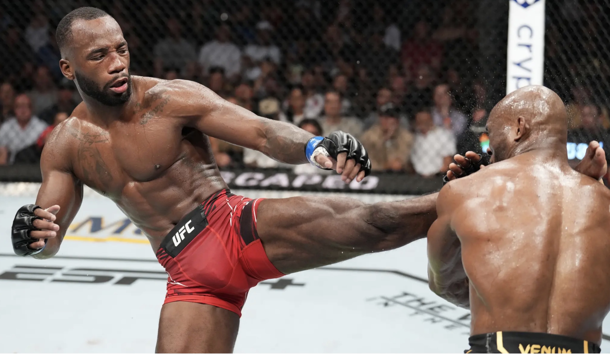 Leon Edwards Knocks Out Kamaru Usman at UFC&nbsp;278