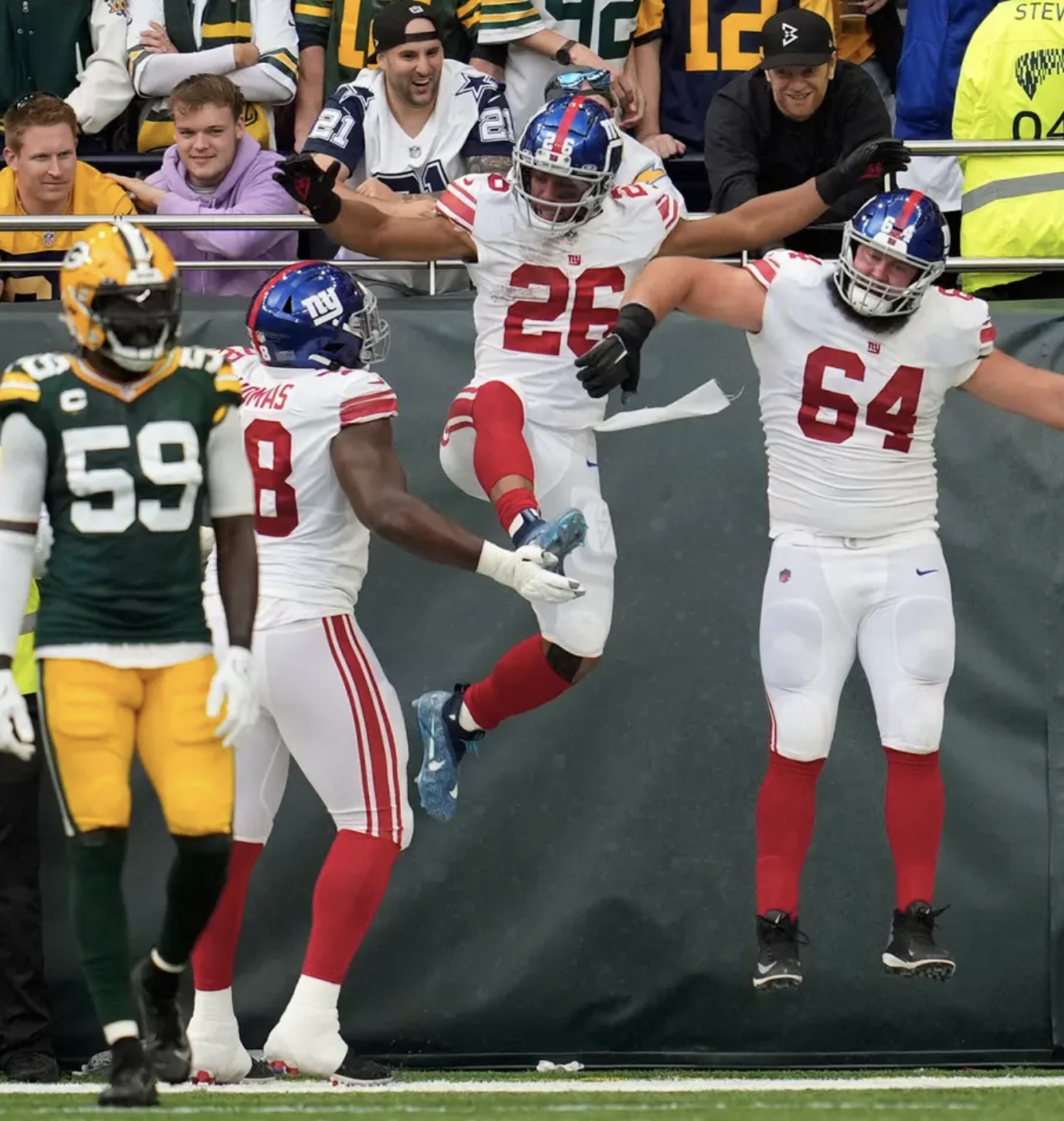 Saquon Barkley Scores Winning Touchdown Over&nbsp;Packers