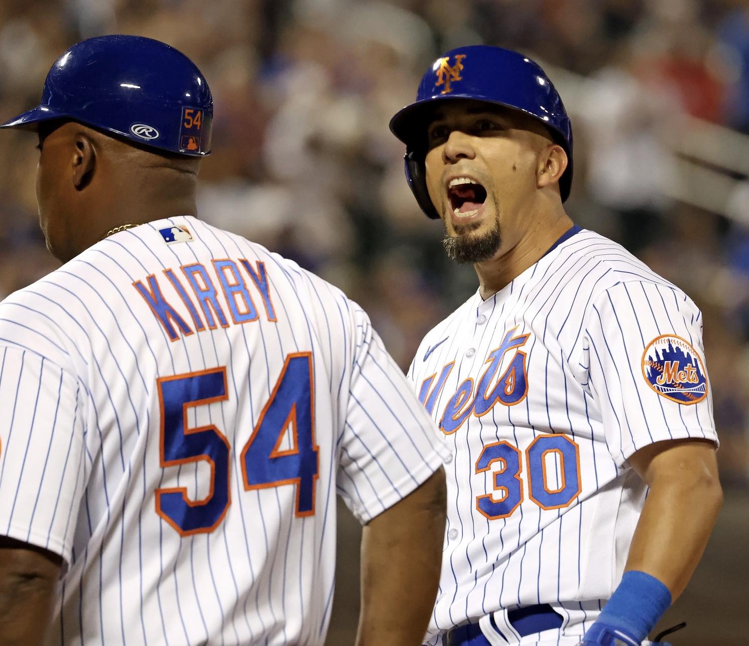 Mets Climb Out of Cellar, Beat Braves&nbsp;7-6