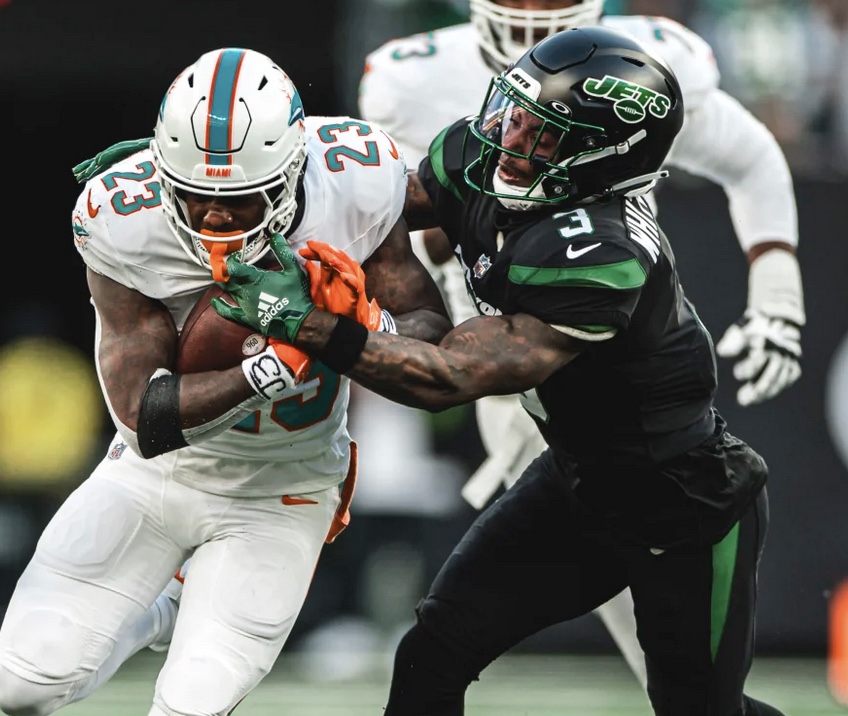 Dolphins Destroy Jets&nbsp;34-13