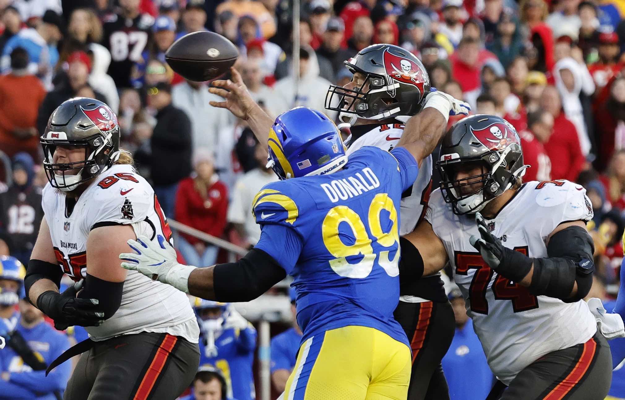 Rams Tackle Aaron Donald&nbsp;Retires