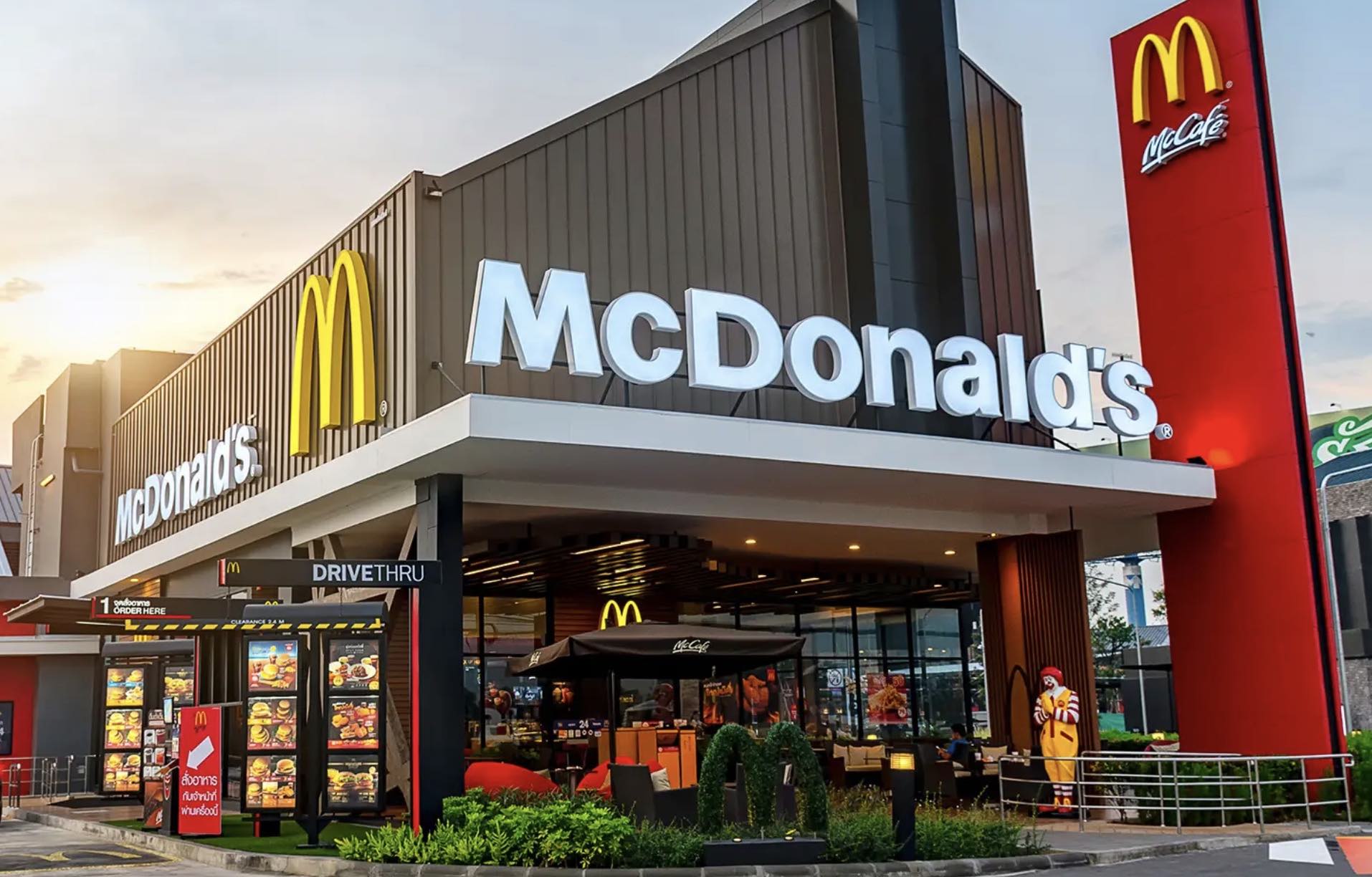 McDonald’s Bringing Back ‘Smoky BLT&nbsp;Burger’