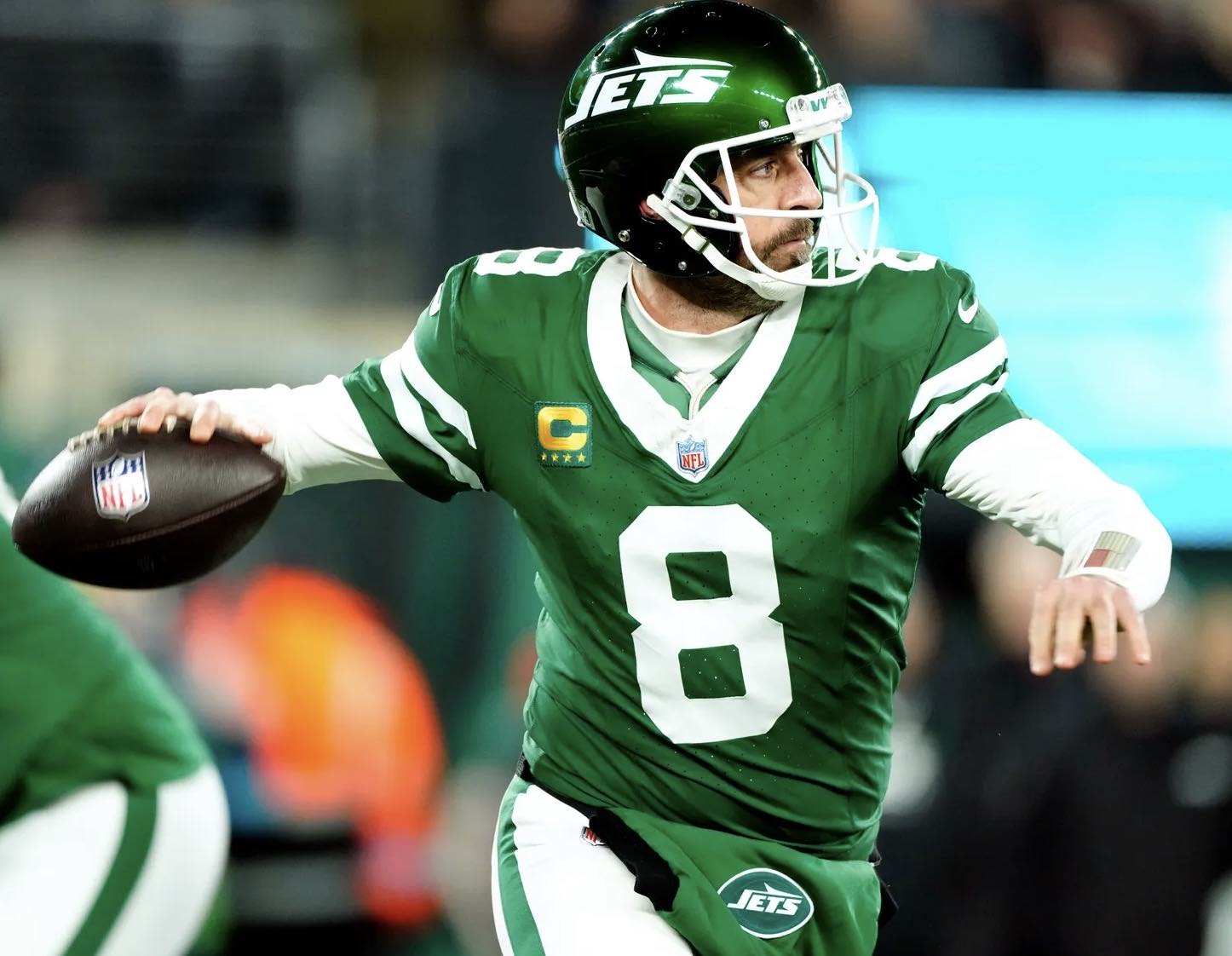 Aaron Rodgers Throws 4 TDs, Beats&nbsp;Dolphins