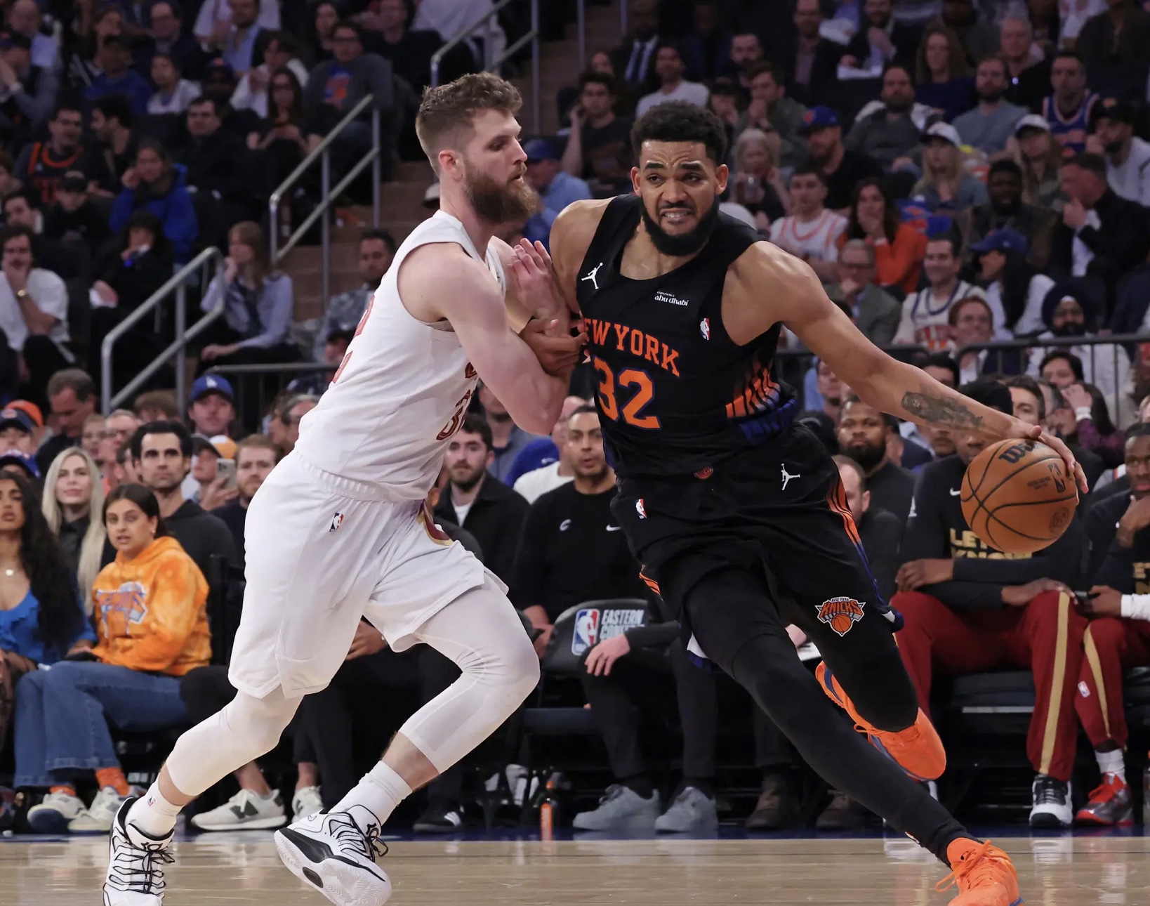 Knicks Take 2-0 Lead Over Cavaliers Knicks Take 2-0 Lead Over Cavaliers