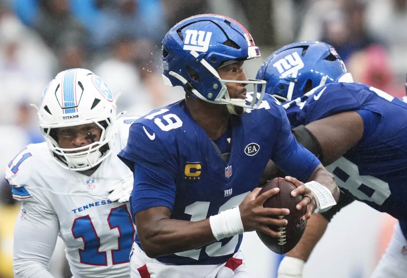 Giants Defeat Titans&nbsp;12-7